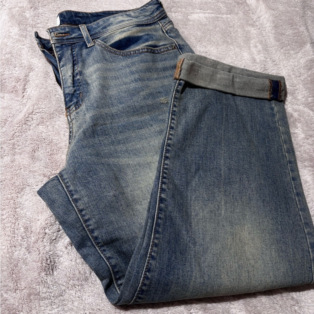 Time and Tru Women's Denim Straight Leg Jeans